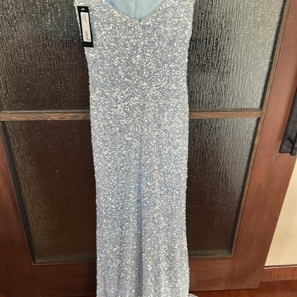 Betsy & Adam Ice Blue Silver Sequin Formal Gown, size 10 - Picture 9 of 10